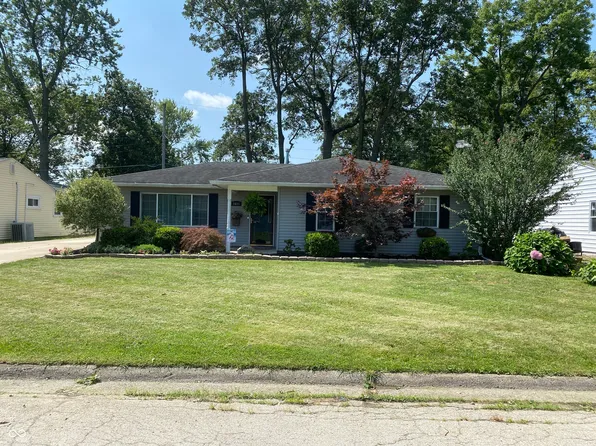 1605 W Glenn Ellyn Dr, Muncie, IN 47304
