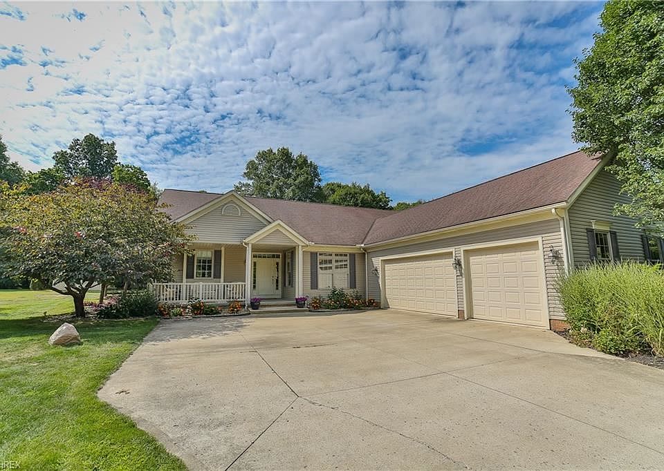 1st image of 6088 Saint Andrews Way