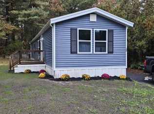 28 David Rd, Carver, MA 02330