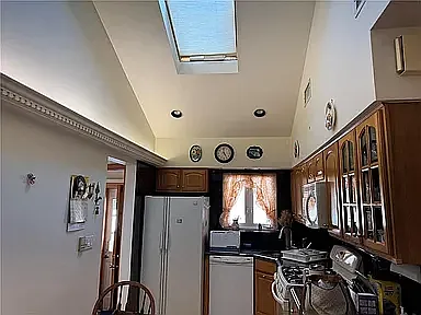 2048 Colonial Ave #2 — Photo 6