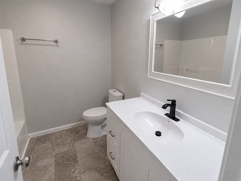 5318 Godas Cir — Photo 15