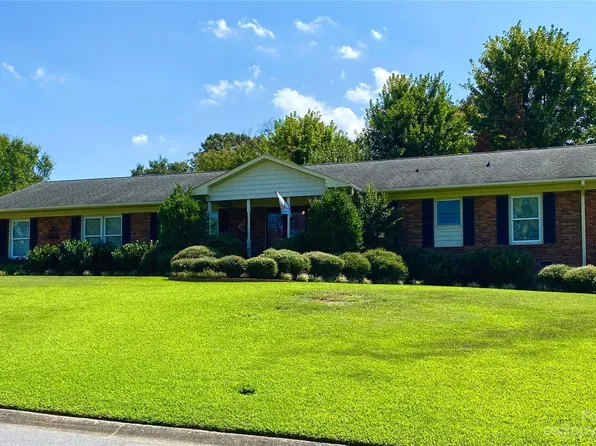 1032 Belmorrow Dr, Charlotte, NC 28214