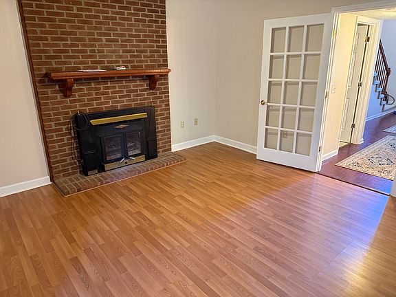 4th image of 206 Rookwood Ct