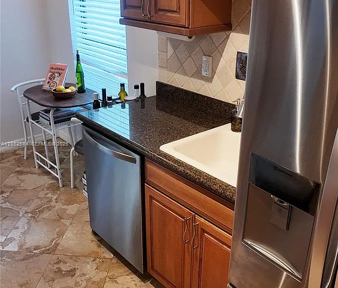 900 Greensward Ln #111-G — Photo 11
