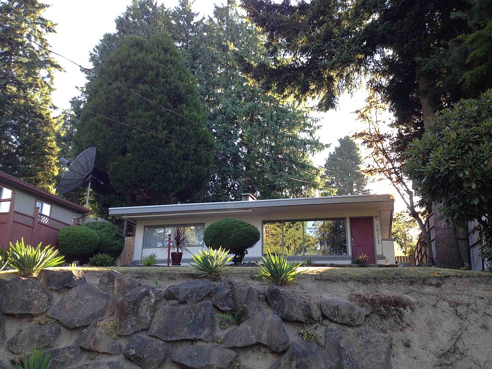 1st image of 10215 15th Ave NE