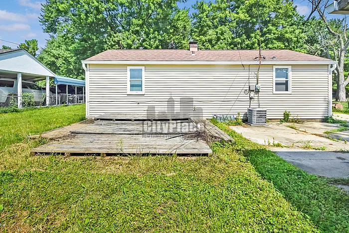 1822 S Chester Ave — Photo 7