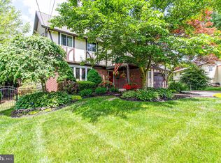 883 Ivyland Rd, Warminster, PA 18974