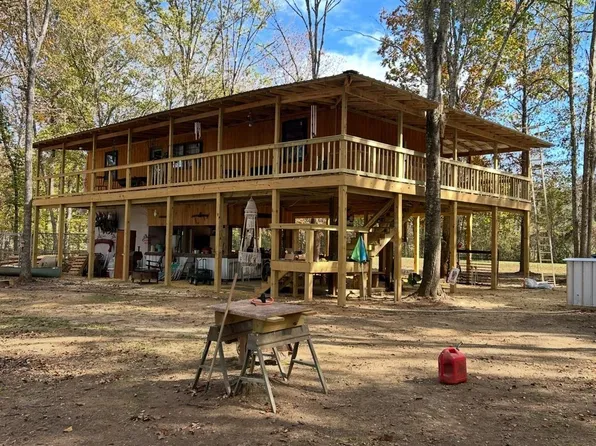 667 Byrdway Dr, Lowndesboro, AL 36752