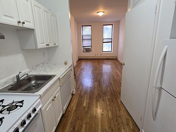 5th image of 438 E 66th St APT 1