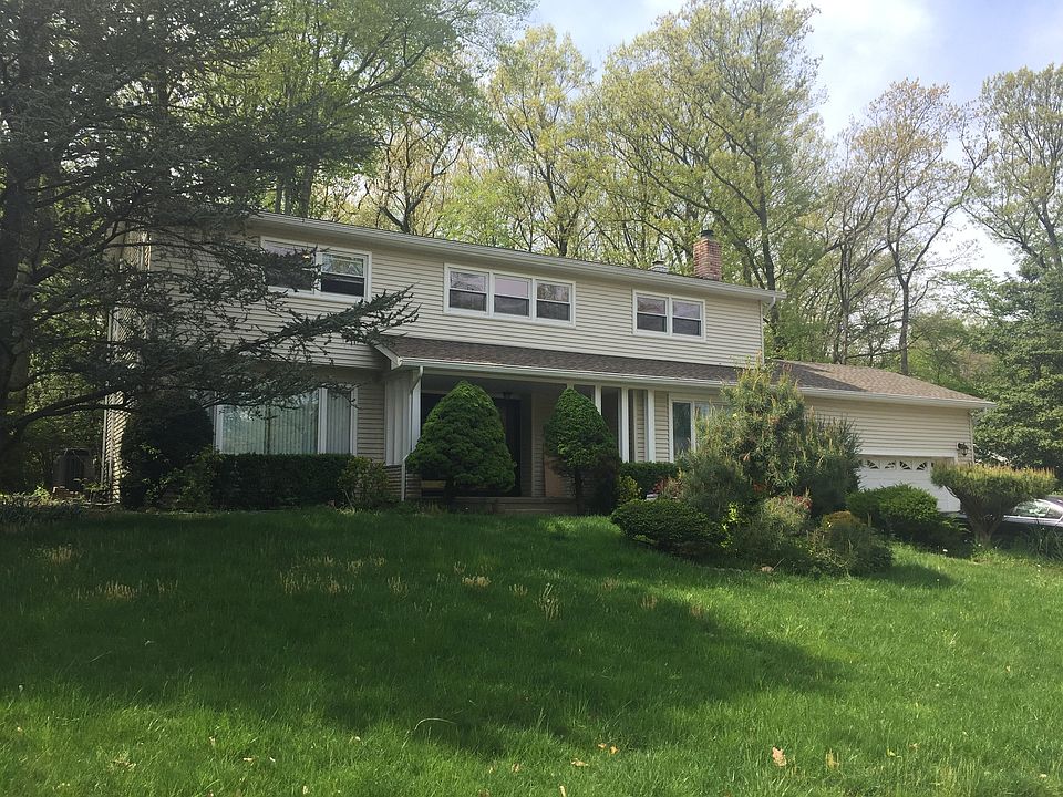 1st image of 915 Kearney Dr