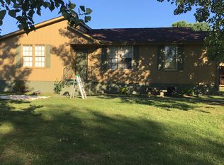 104 Midland Dr, Dickson, TN 37055
