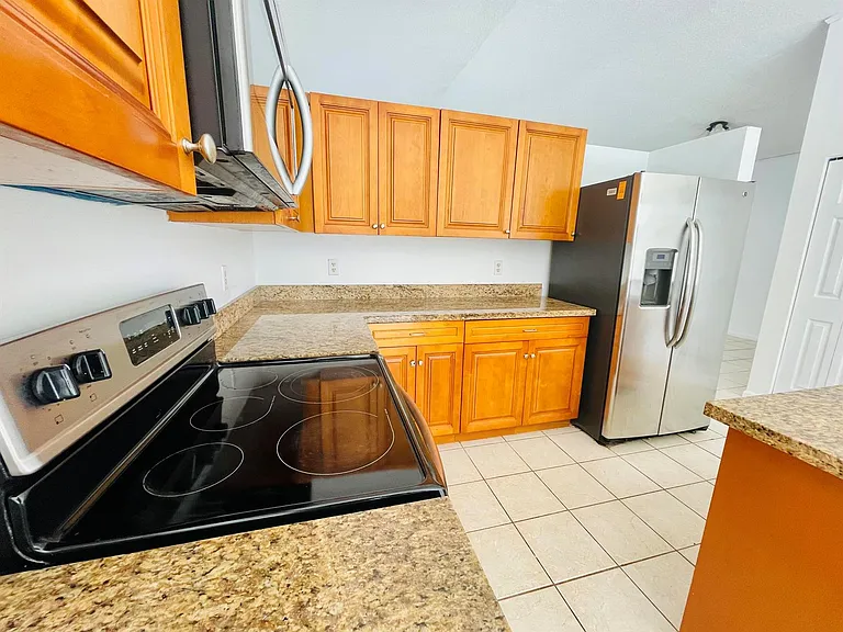 7093 Middlebury Dr — Photo 9