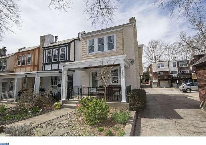 1st image of 3307 Ainslie St