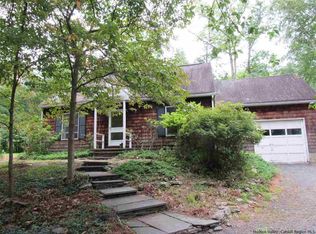 106 Chestnut Hill Rd, Woodstock, NY 12498