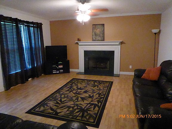 3rd image of 195 McIntosh Ln