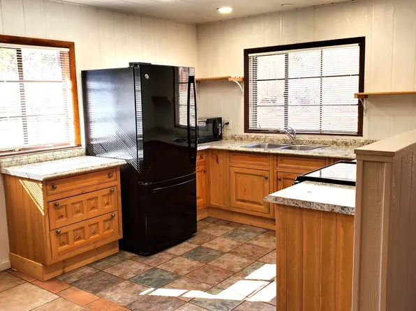 10370 Ute Pass Ave, Green Mountain Falls, CO