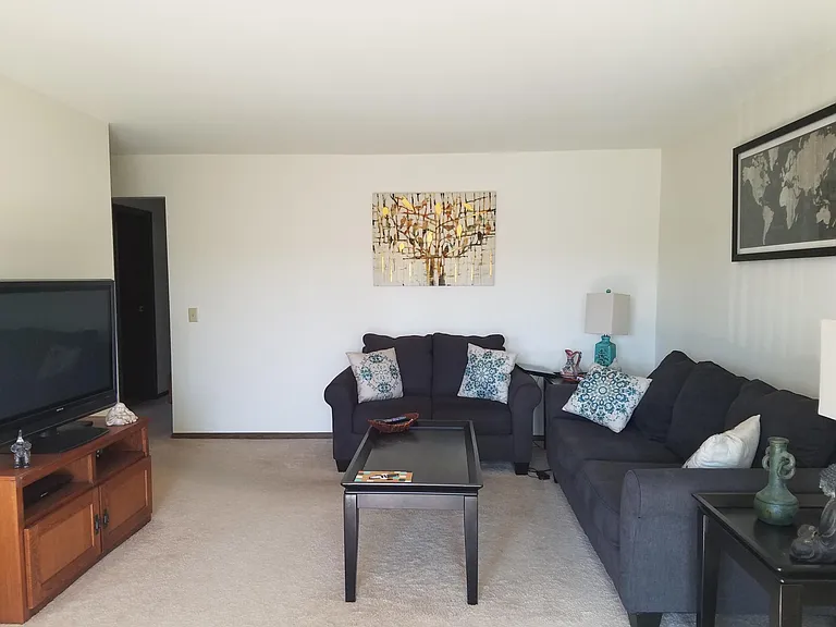 2023 Mayflower Dr — Photo 10