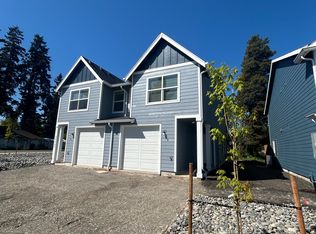 52467 SW 4th St, Scappoose, OR 97056