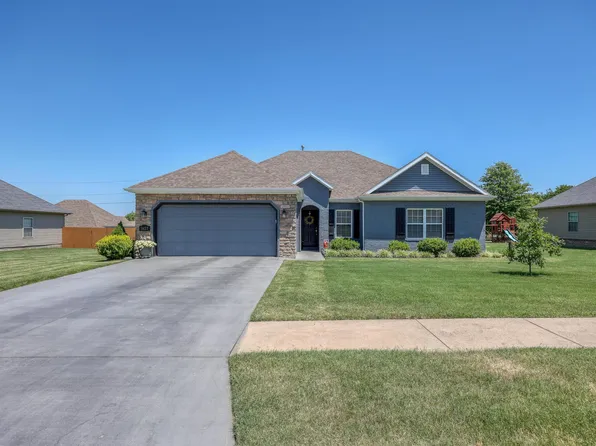 1627 Leighton Court, Webb City, MO 64870