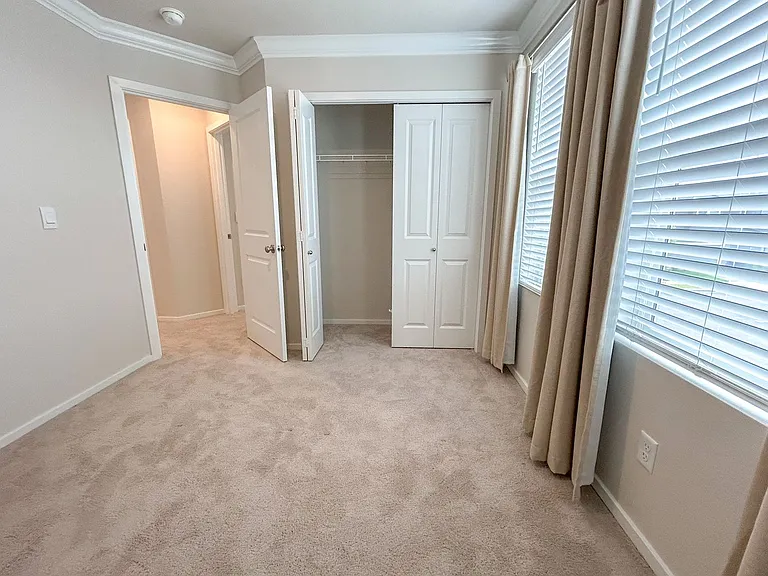 497 Himalaya St NE — Photo 15