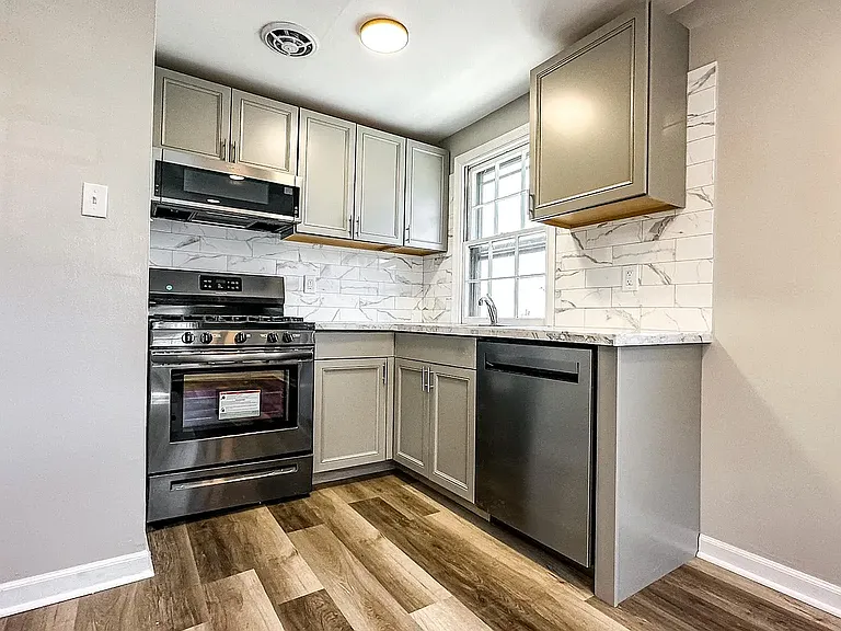 600 Walnut Ln #2 — Photo 3