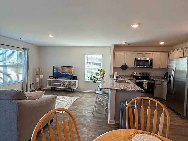 3609 Sedge Dr #6 — Photo 5