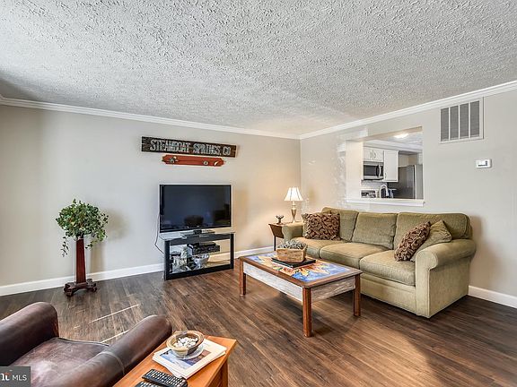 5th image of 4708 Hersand Ct