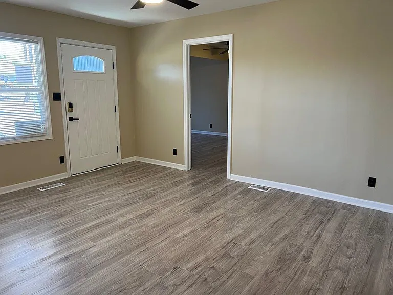 408 Brooke Dr — Photo 15