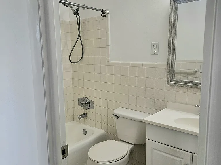630 Southwind Cir #8 — Photo 20