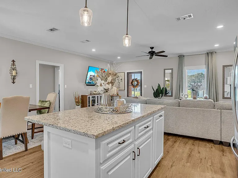 3 Stephens Ln — Photo 12