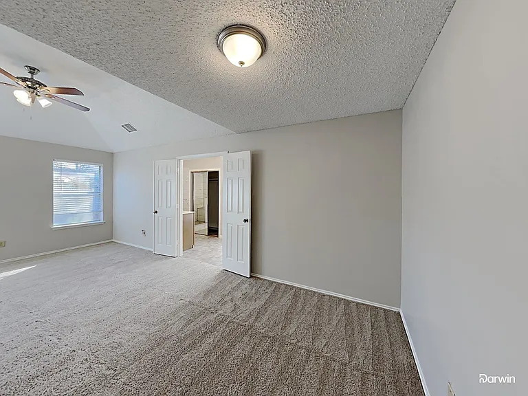 815 McComb Ln — Photo 6