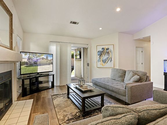 5th image of 10077 River Oaks Dr
