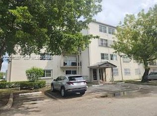 5505 NW 7th St APT W410, Miami, FL 33126