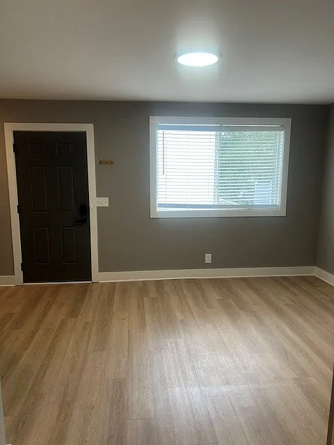 2 bed, 2.5 bath, 1350 sqft, $2,495 — Photo 3