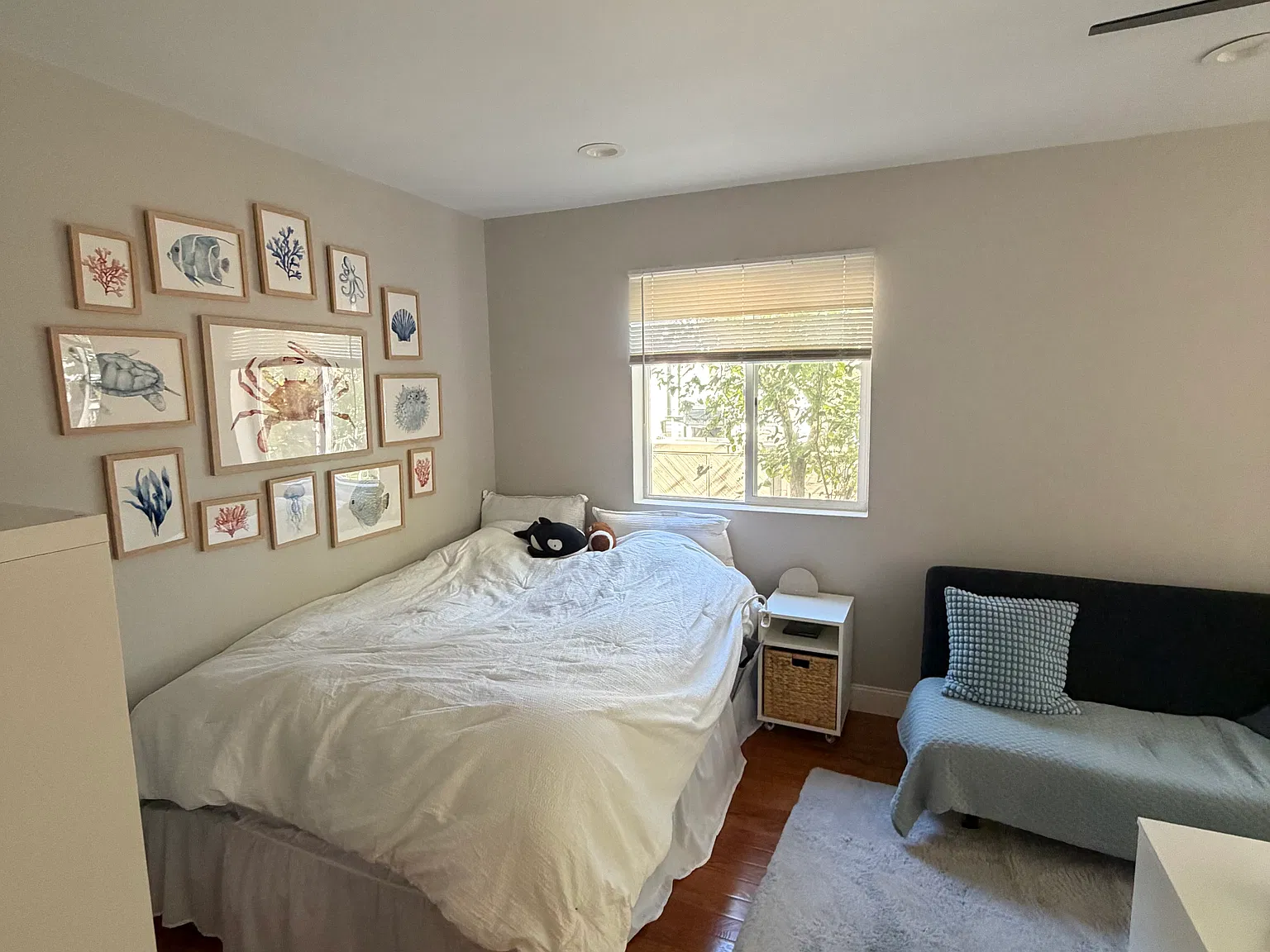 6 bed, 2500 sqft, $7,200 — Photo 2