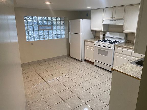 4th image of 5947 S Rockwell St Unit 2A