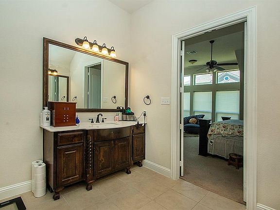 3rd image of 8604 Tuscan Oaks Dr