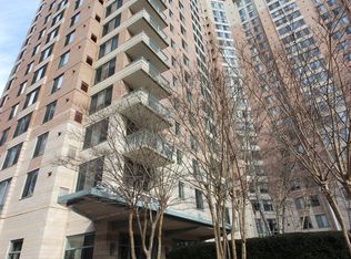 851 N Glebe Rd APT 1210, Arlington, VA 22203