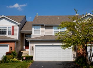 242 Weather Hill Dr, Willowbrook, IL 60527