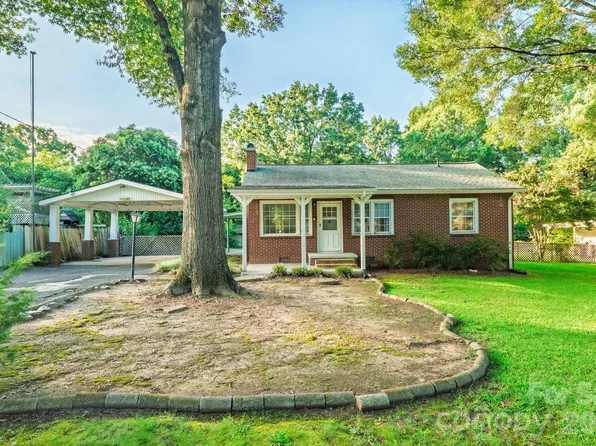 5212 Wales St, Charlotte, NC 28269