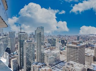 11 Wellesley St W #4206, Toronto, ON M4Y 0G4