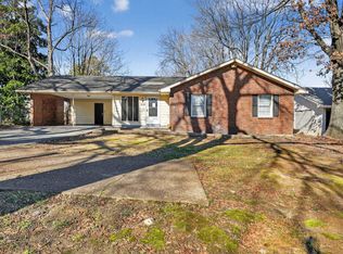 4828 Knight Arnold Rd, Memphis, TN 38118