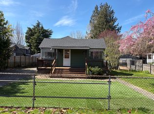 3239 39th Ave SW, Seattle, WA 98116