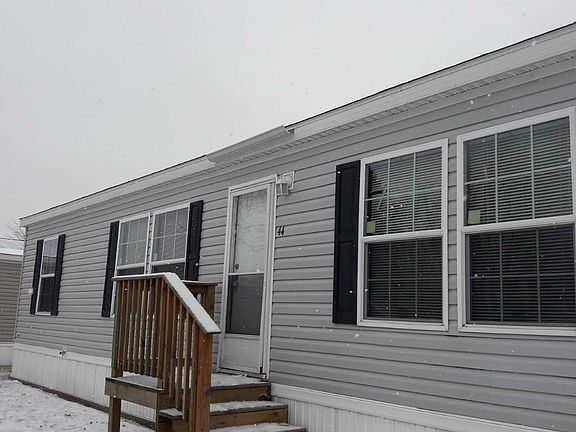 5th image of 44 Glarus Ln