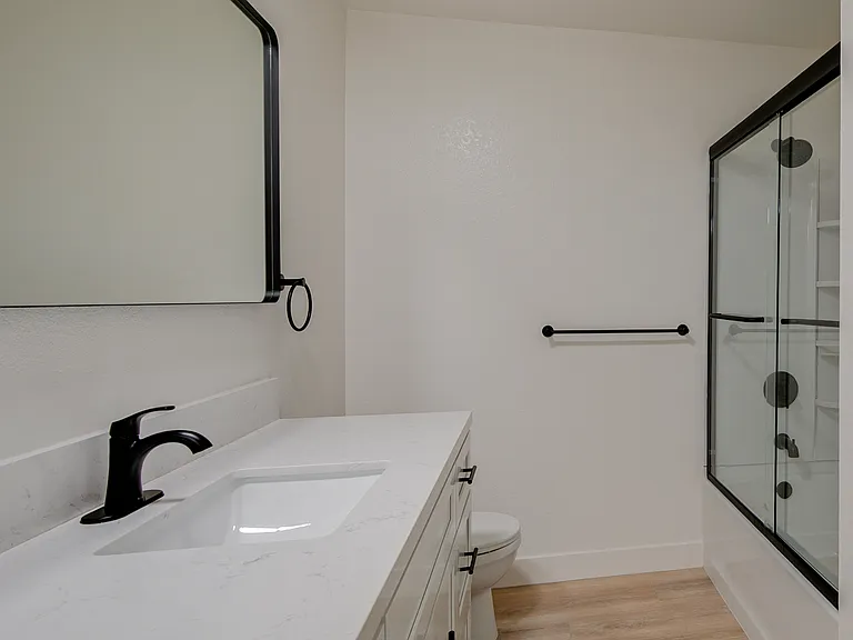 536 E Cypress Ave #301 — Photo 8