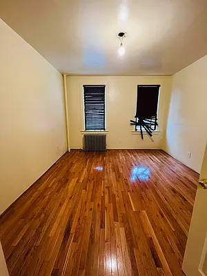 Rented by Standard Living Realty Inc | media 21