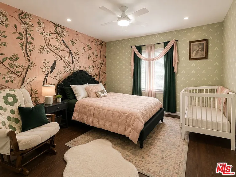 6525 Wilkinson Ave — Photo 19