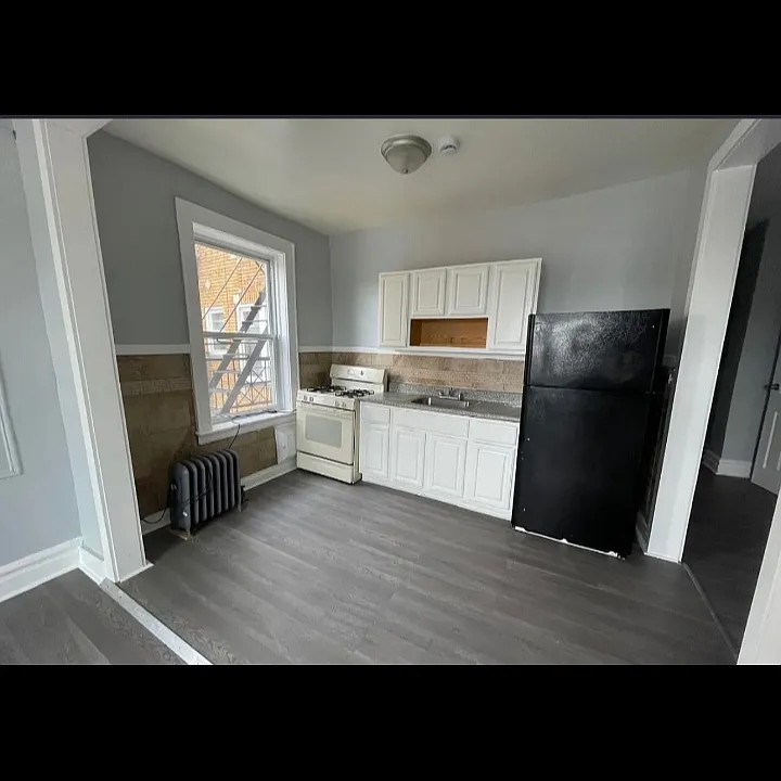 94 Fairmount Ter #212A