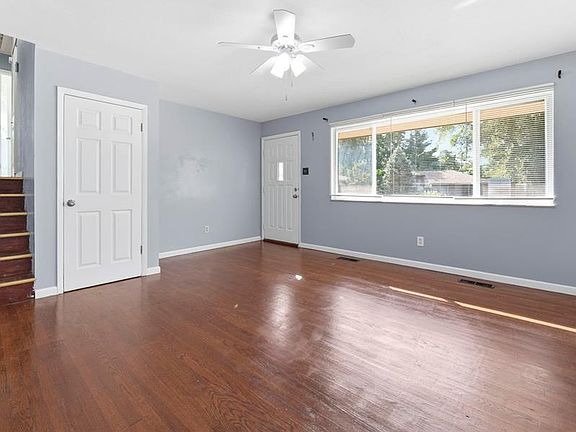 4th image of 1925 Apple Blossom Ct