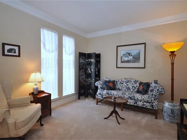 6723 Cypress Point Dr, Houston, TX 77069